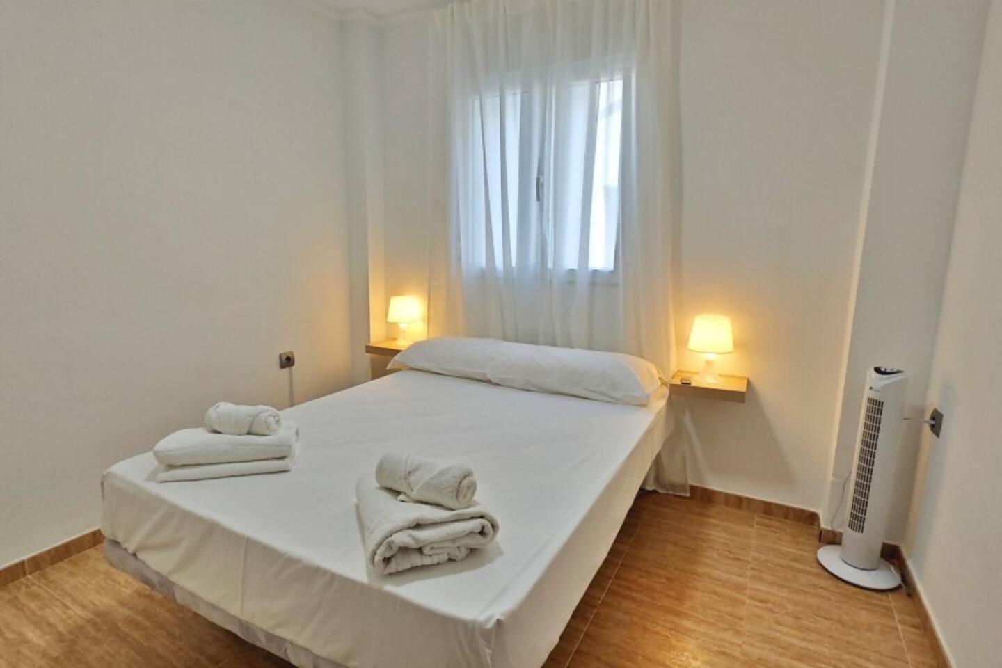 Apartamento Paseo Larios トレ・デル・マール エクステリア 写真
